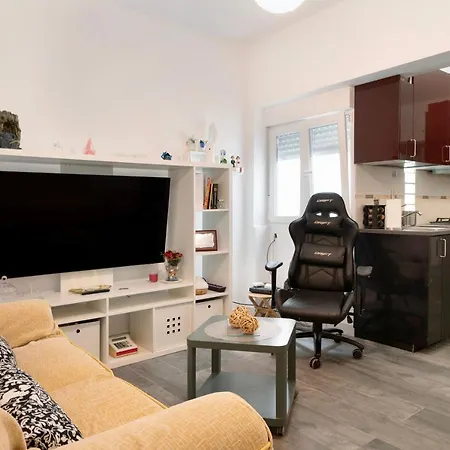 Dom wakacyjny Piso Leon Y Castillo *