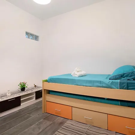 Piso Leon Y Castillo Semesterbostad *